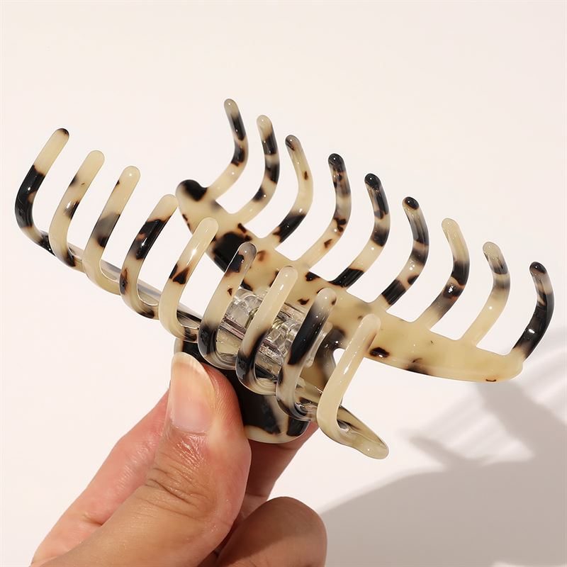 Chris Rubin Daze Hair Claw - Periwinkle Marble - Hair Accessories | Fashiongirl