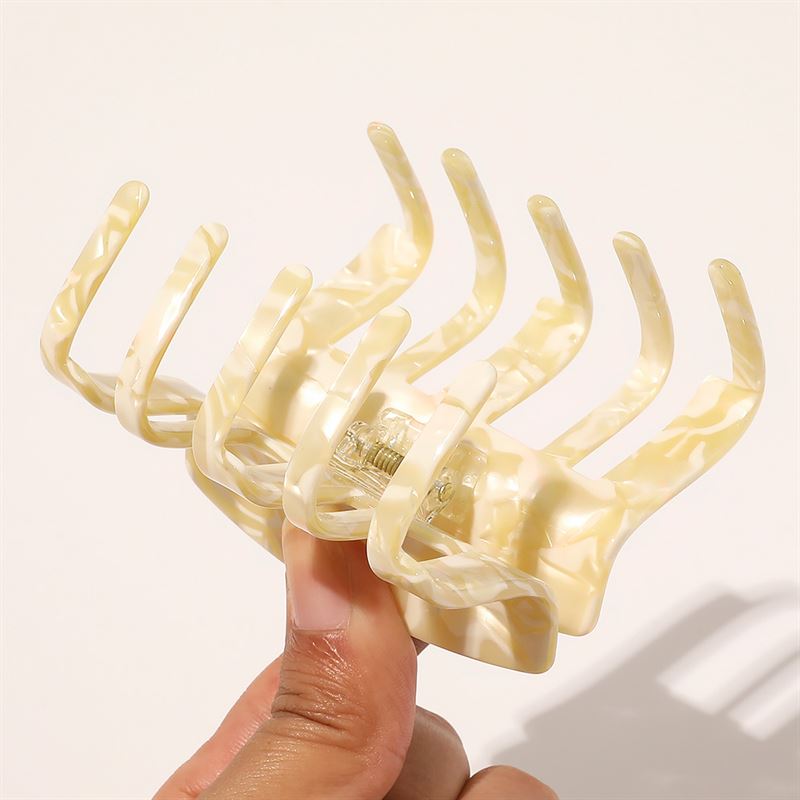 Chris Rubin Felia Hair Claw - Ivory - Hair Accessories | Fashiongirl