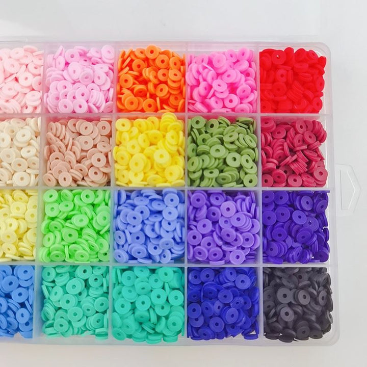 The Fashiongirl Clay Beads/Heishi Beads Merkki Kit includes 7000 colorful beads in 20 compartments—ideal for jewellery making kits and creative DIY projects.