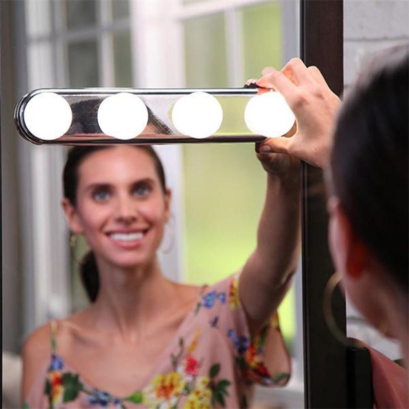 Hollywood Makeup light with suction cup for mirror, cordless | StudioLight - | Fashiongirl