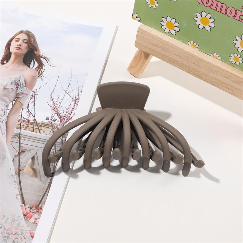 SOHO Elida Hair Claw - Brown - Hair Accessories