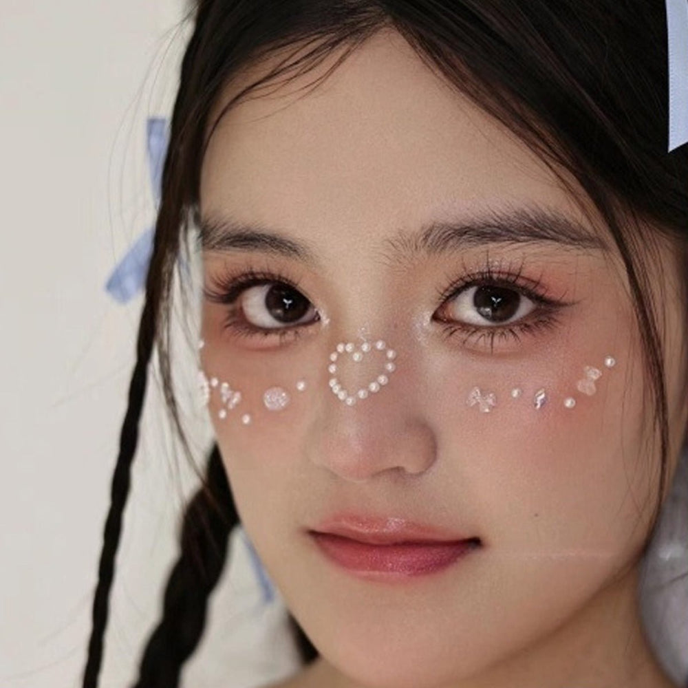 SOHO Hearts &amp; Stars Adhesive Face Beads for face, makeup, nails, body, crafts - White - | Fashiongirl