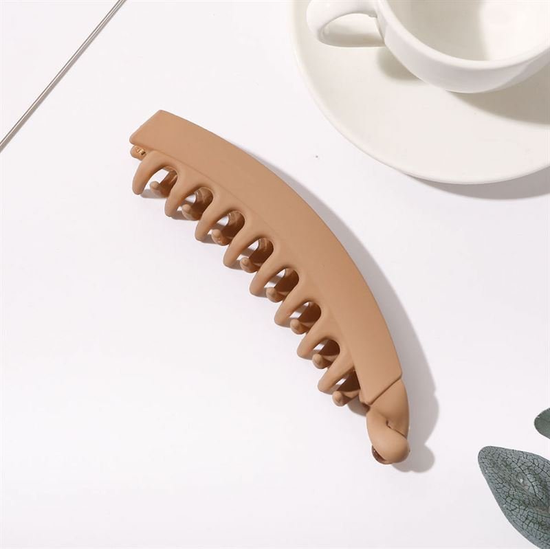 SOHO Idis Banana Hair Clip - Beige - | Fashiongirl