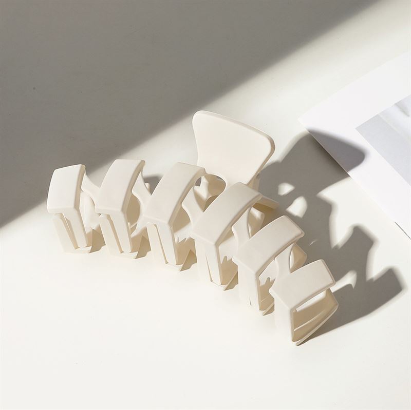 SOHO Just Hair Claw - White - Hair Accessories