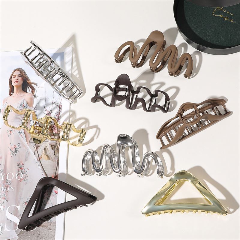 SOHO Malik Metal Hair Claw - Silver - Hair Accessories